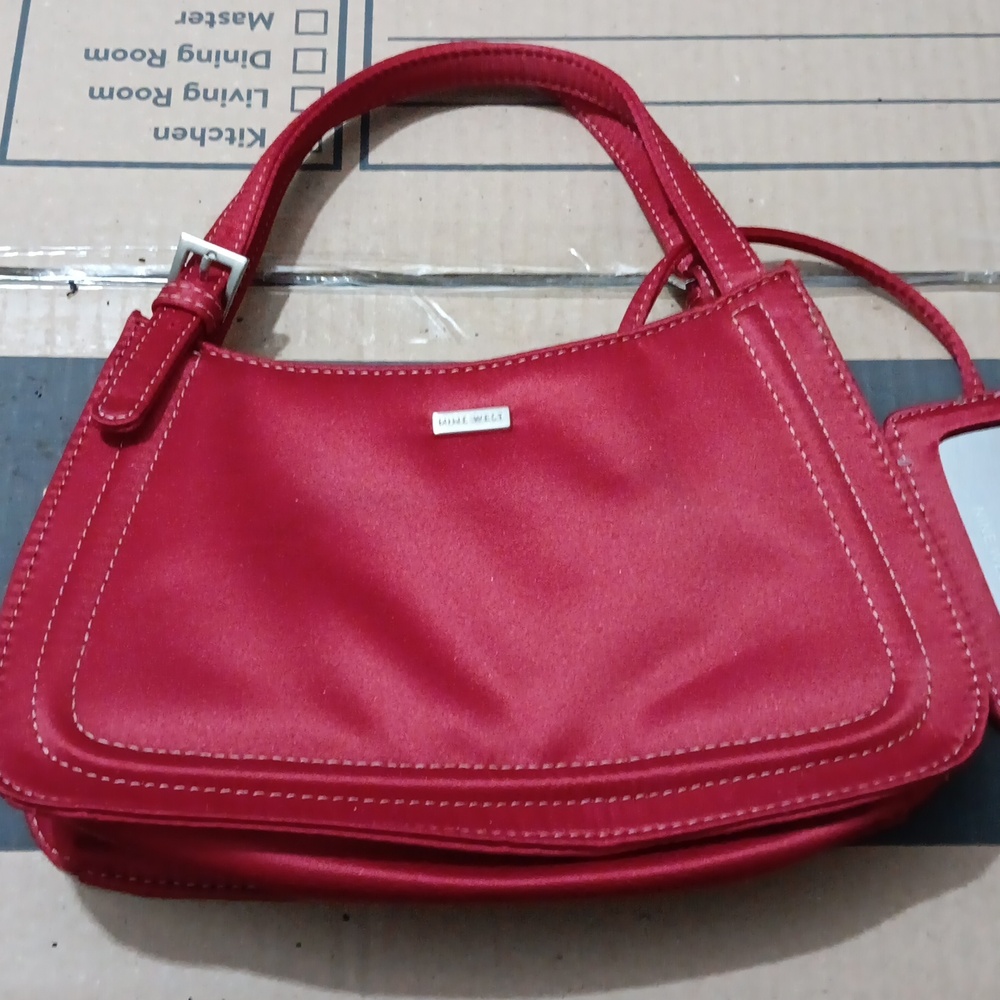 Nine west   handbags  color red